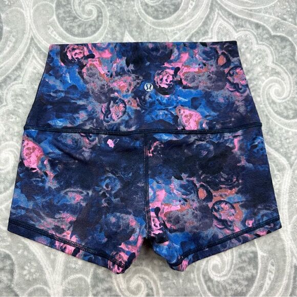 Lululemon Boogie Short (Roll Down) *Full-On Luon - Picture 5 of 8